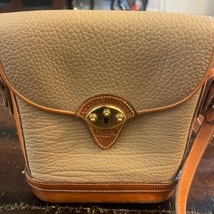 Vintage Dooney and bourke purse